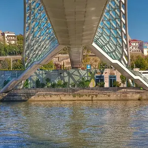 Хостел The Bridge, Тбилиси